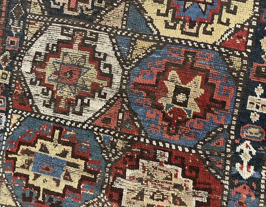 Close-up of contrasting star-like centres and low wool pile