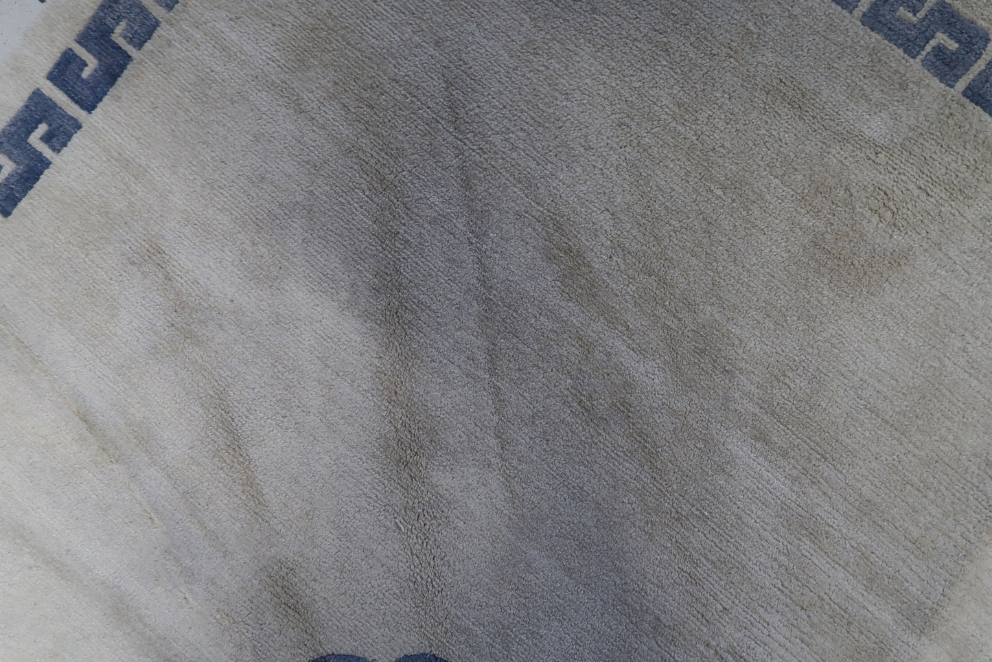 Detailed view highlighting the size and dimensions of the handmade vintage Tibetan Khaden rug.