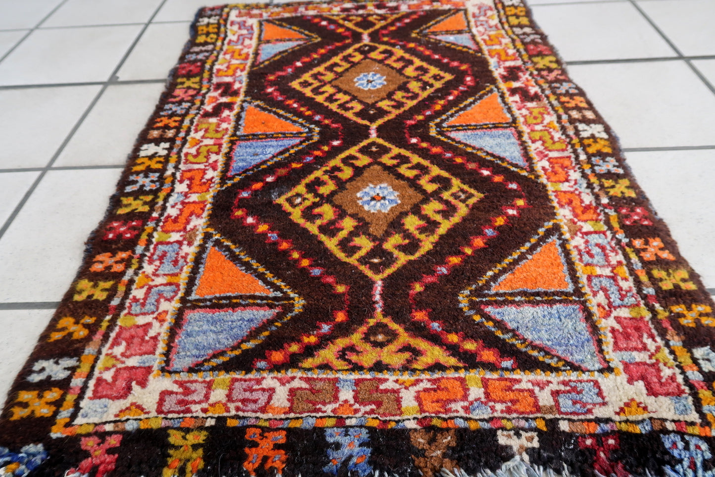 Artistic Craftsmanship on the Turkish Yastik Rug