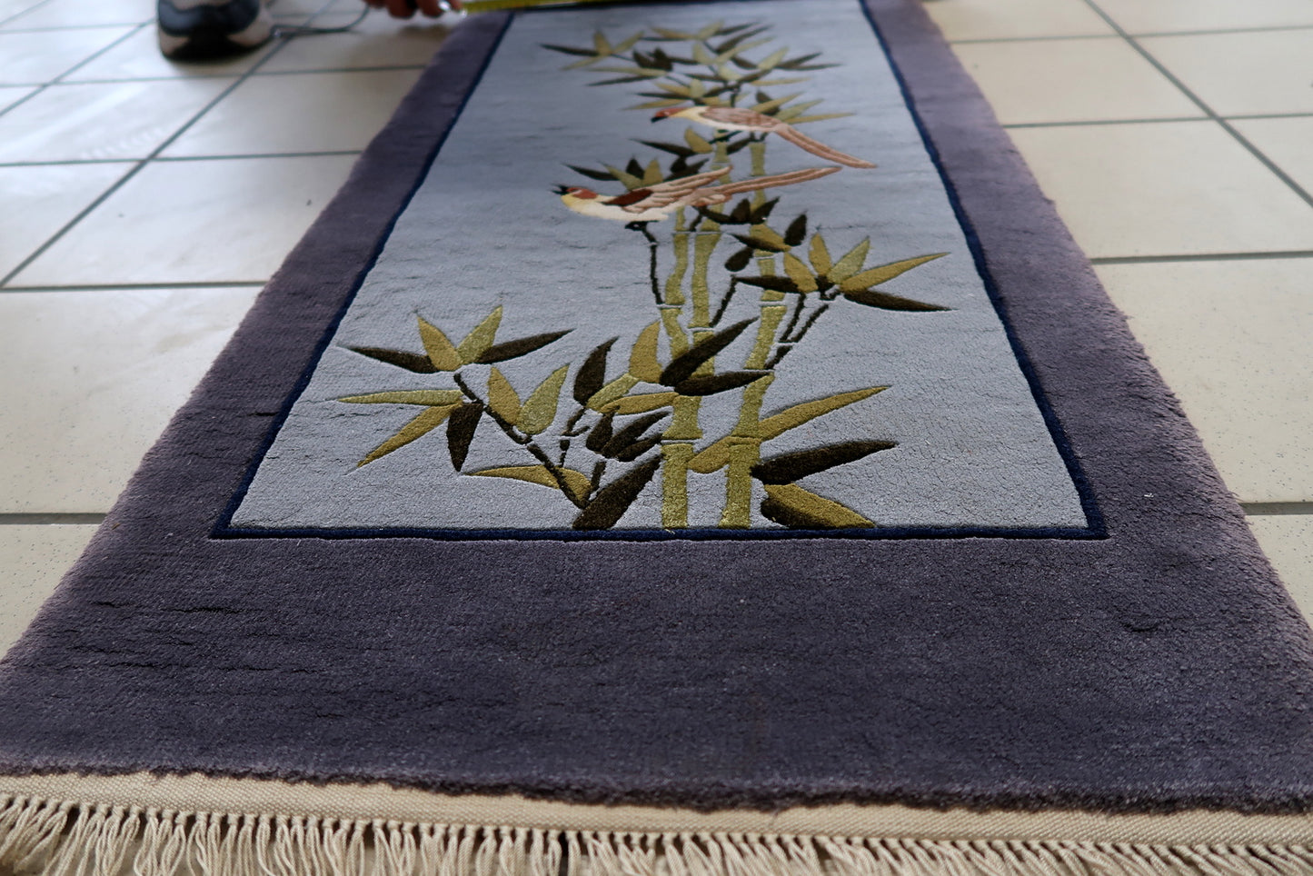 Detail of Light Purple Background with Floral Motifs on Handmade Vintage Chinese Art Deco Silk Rug - 1970s