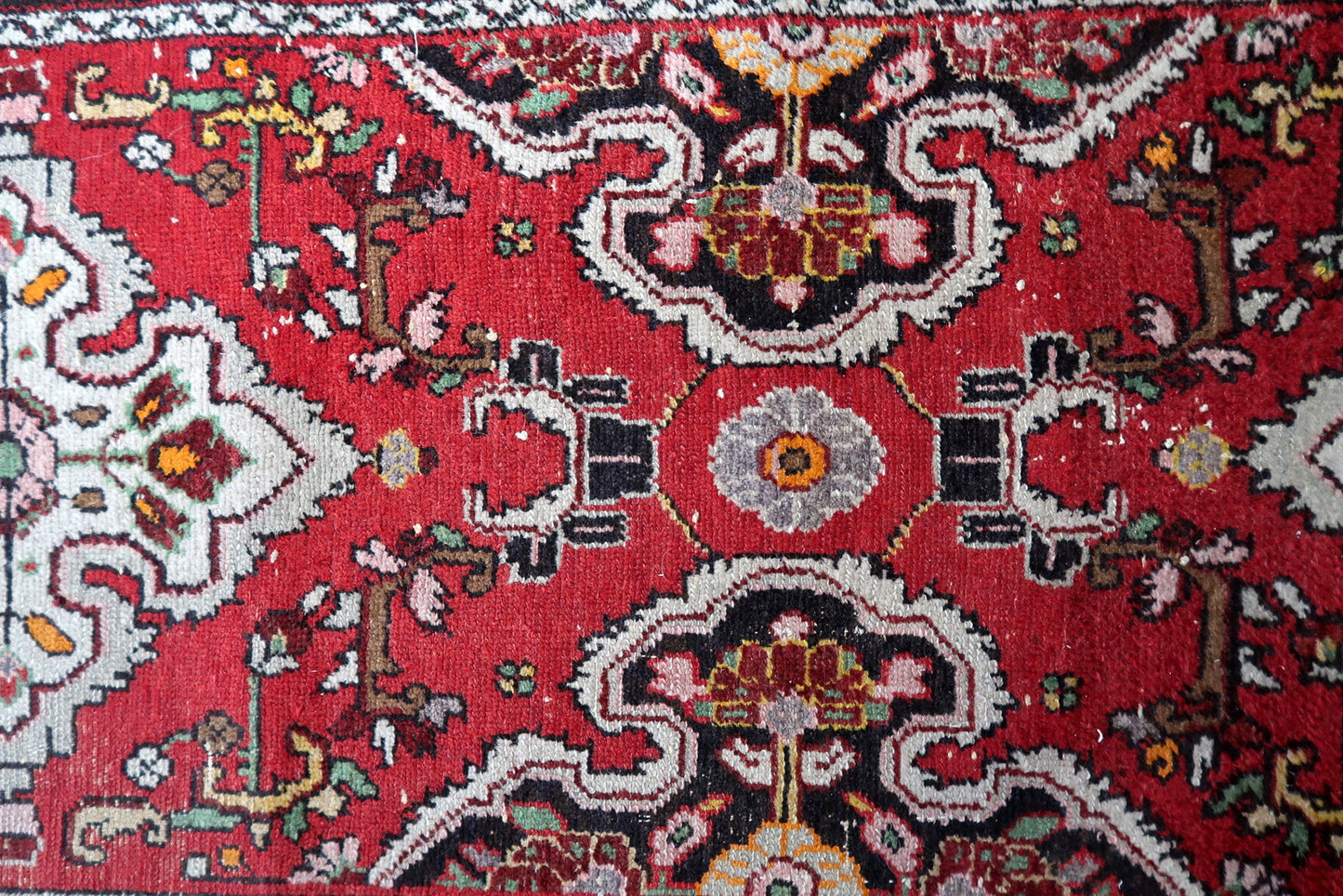 Hand-knotted wool runner from Malayer region detailed view