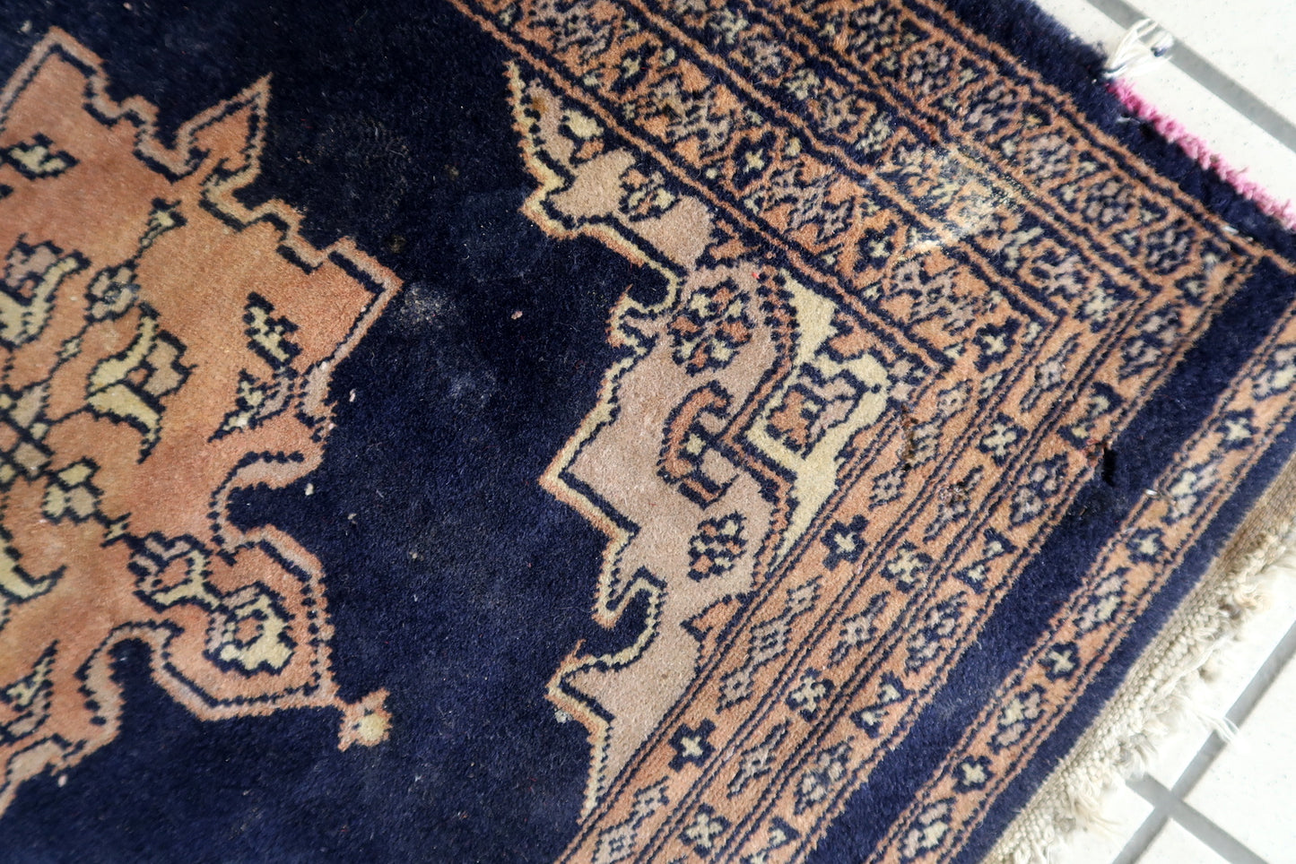 Handwoven Uzbek rug β floral motifs