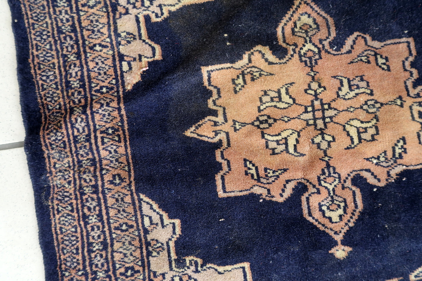 1960s vintage wool rug from Uzbekistan