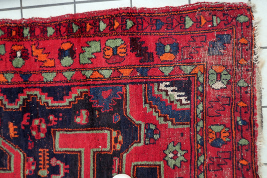 Vintage Persian Hamadan rug from the 1930s, hand-knotted wool with bold patterns