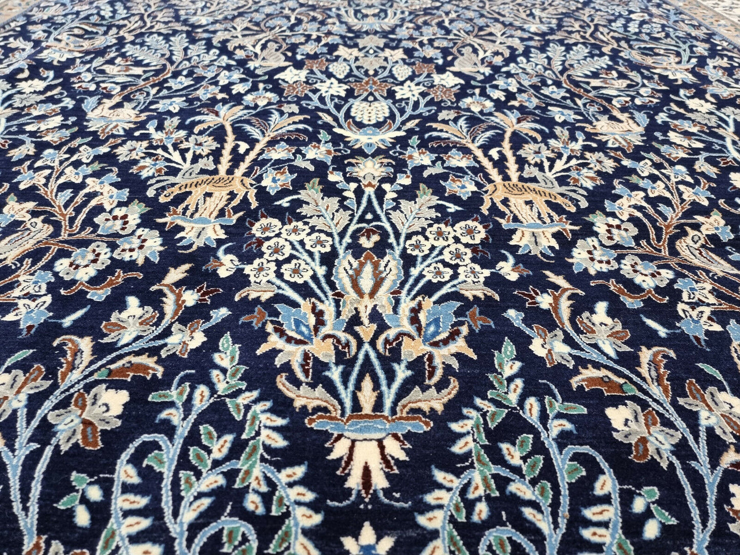 Persian Nain 6La oriental carpet