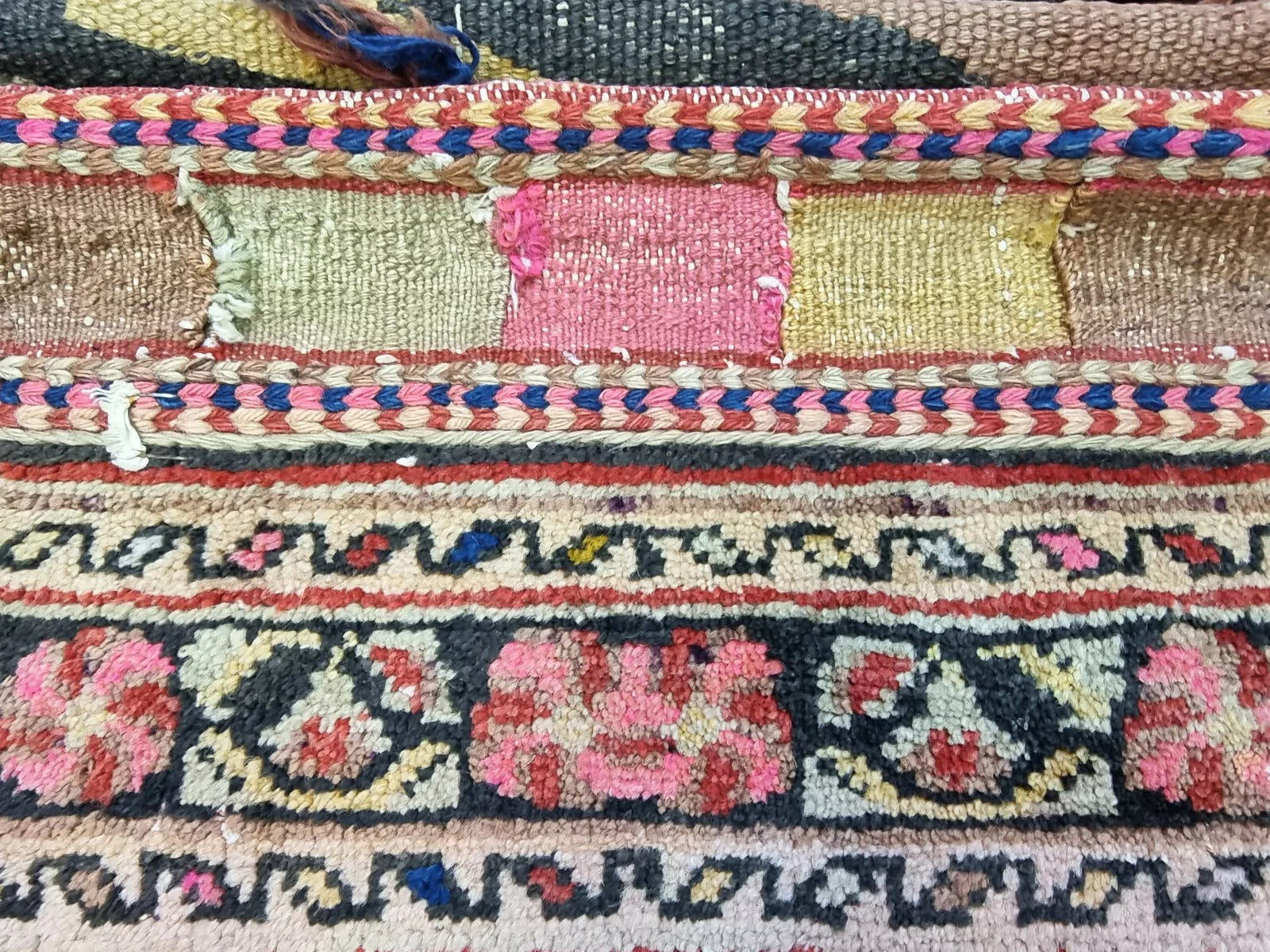 Traditional Afschar patterns reflecting cultural artistry