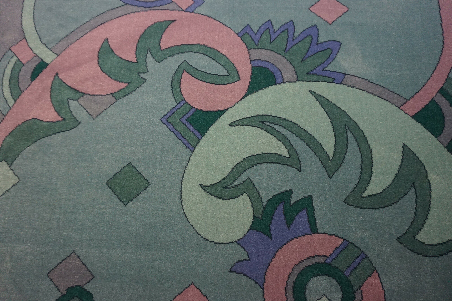 Close-up of contemporary artistry on Vintage Dutch Abstract Rug - Detailed view capturing the contemporary artistry of the rug, adding a touch of Dutch abstract art to your living space.