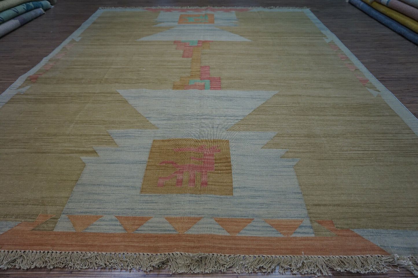Add a touch of history: Handwoven Indian Kilim Rug with classic color palette (6.5' x 8.2').