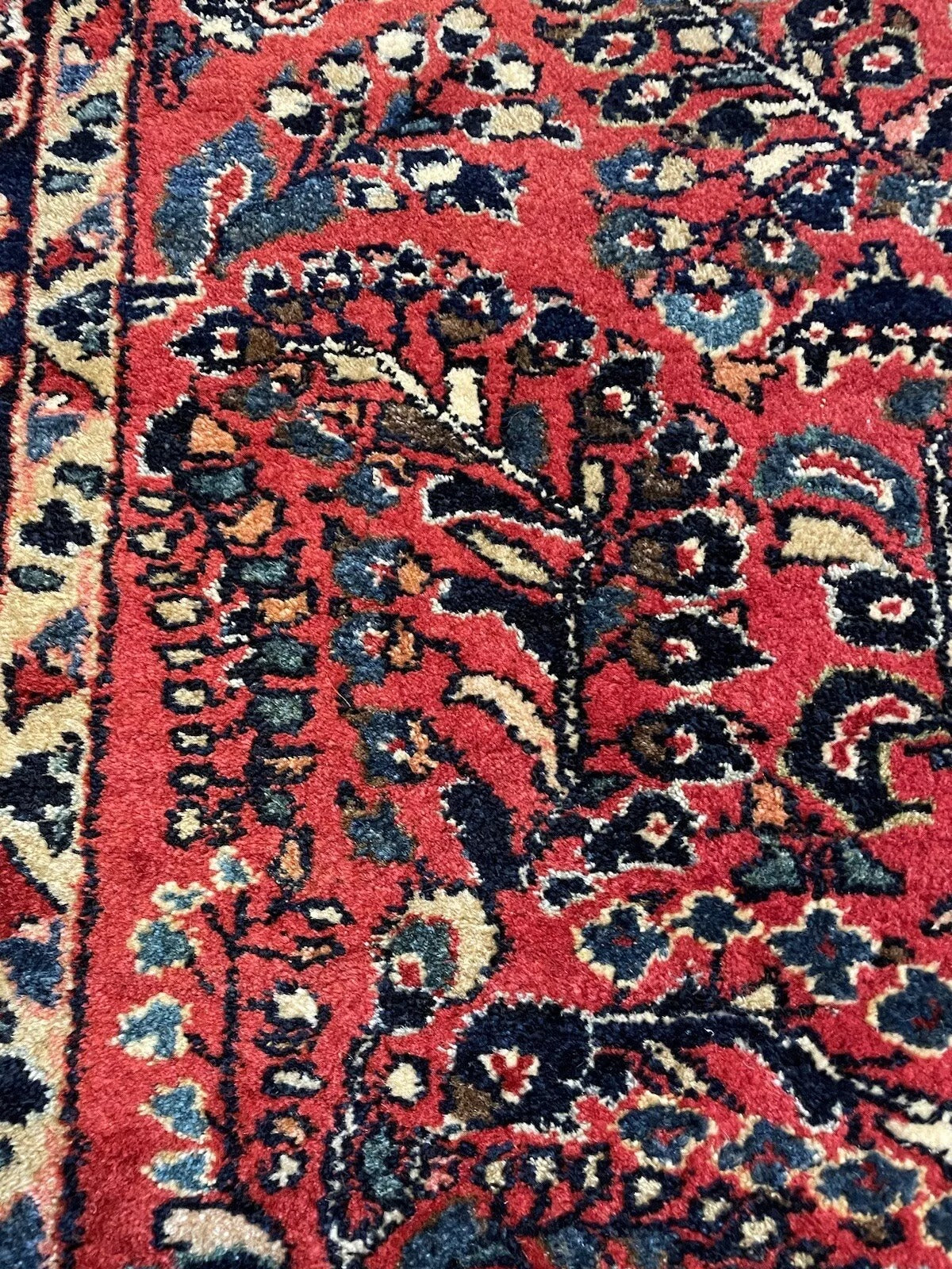 Collectible Persian Sarouk Rug β Hand-knotted Wool