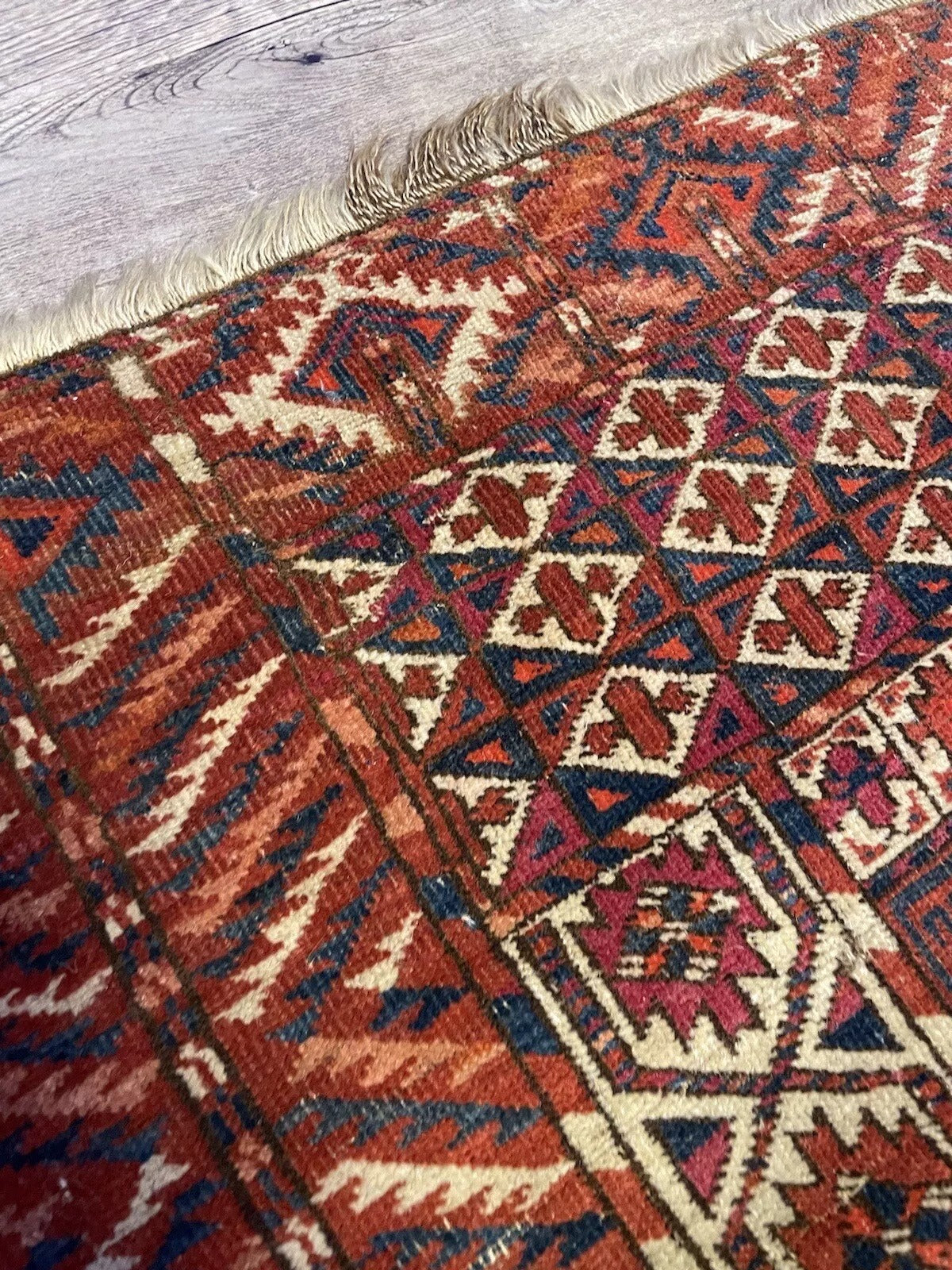 1880s Turkmen Engsi rug in rich, earthy tones