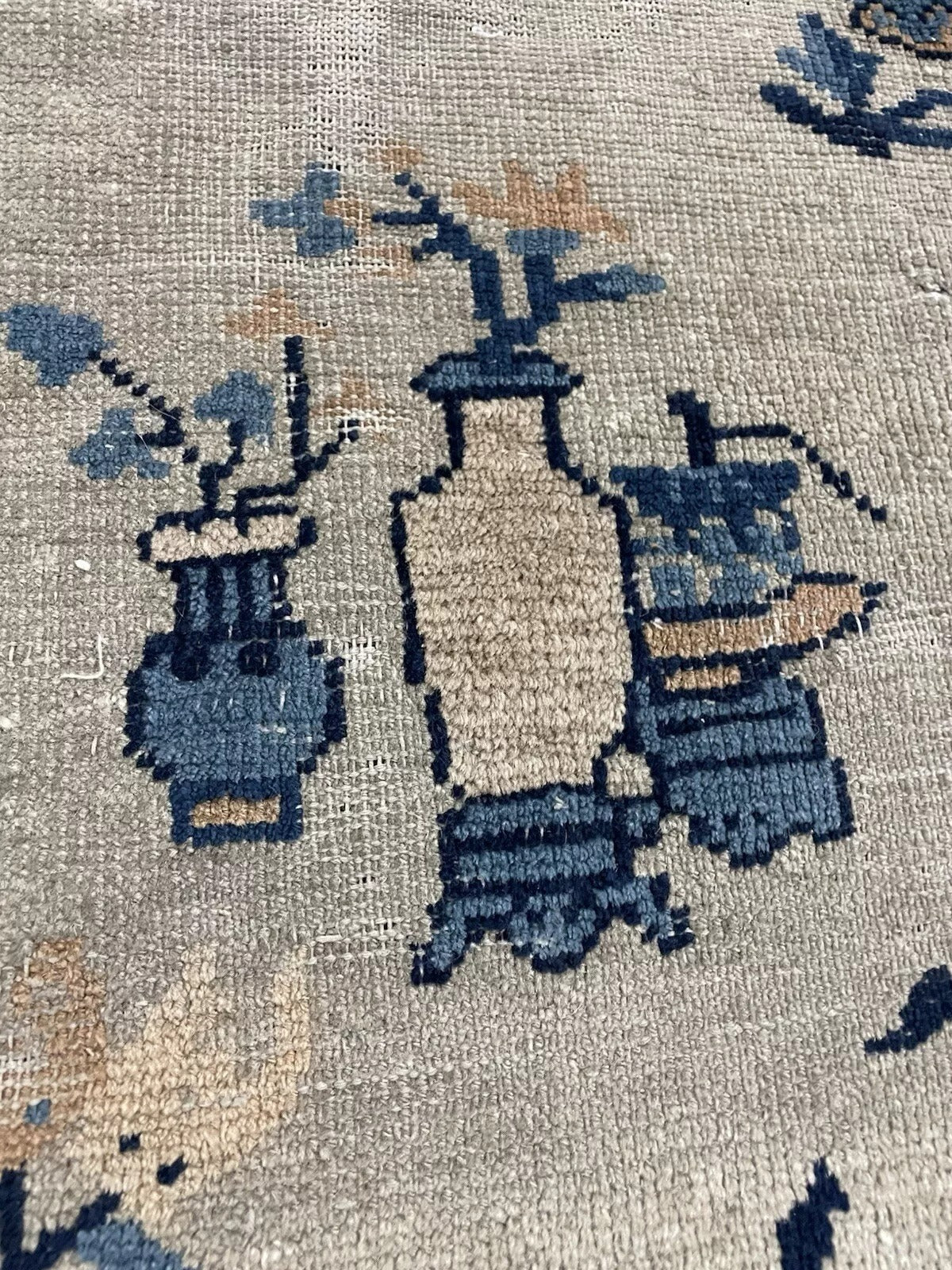Cream field with blended pale blue and faded gold accents