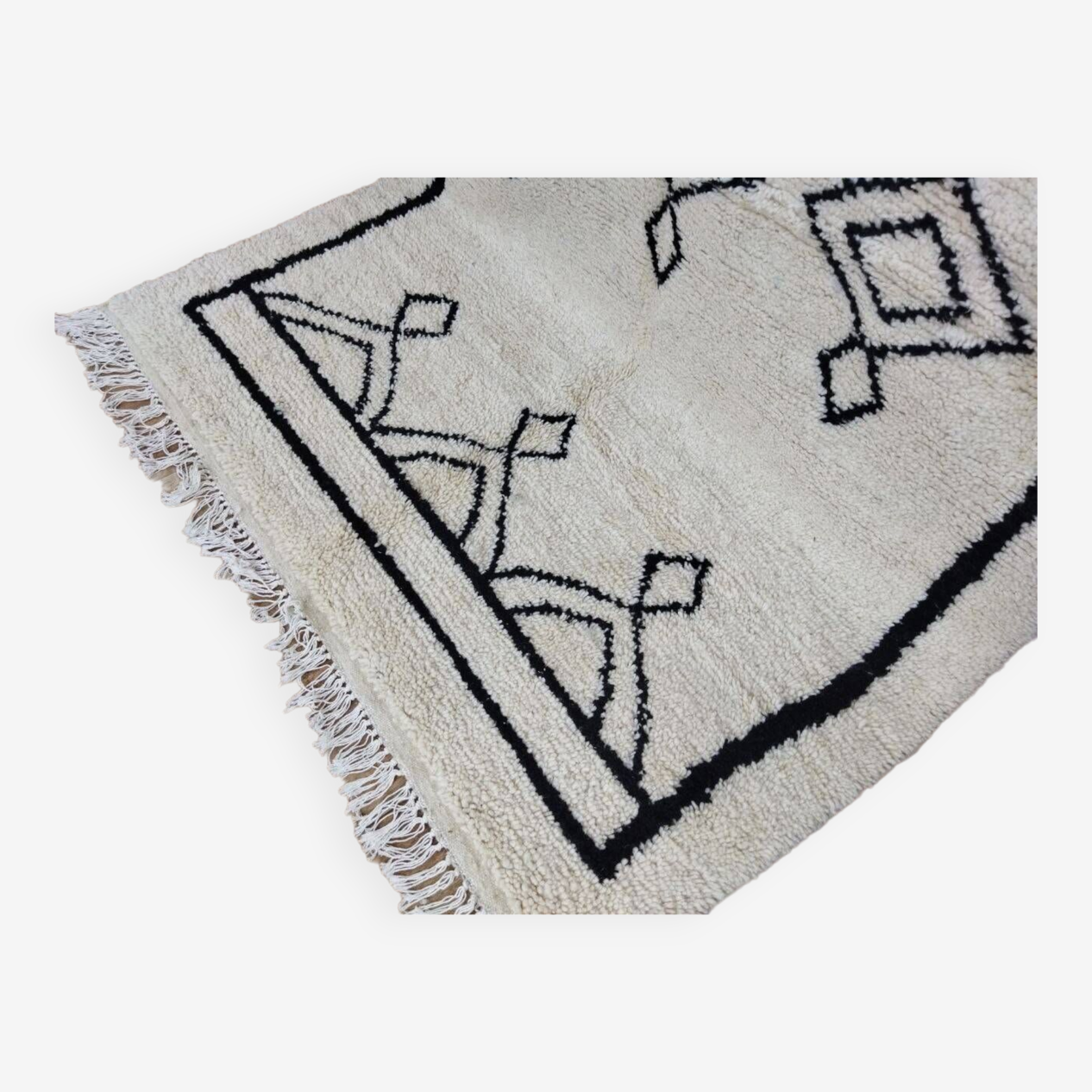 Edge detail showing hand-woven craftsmanship