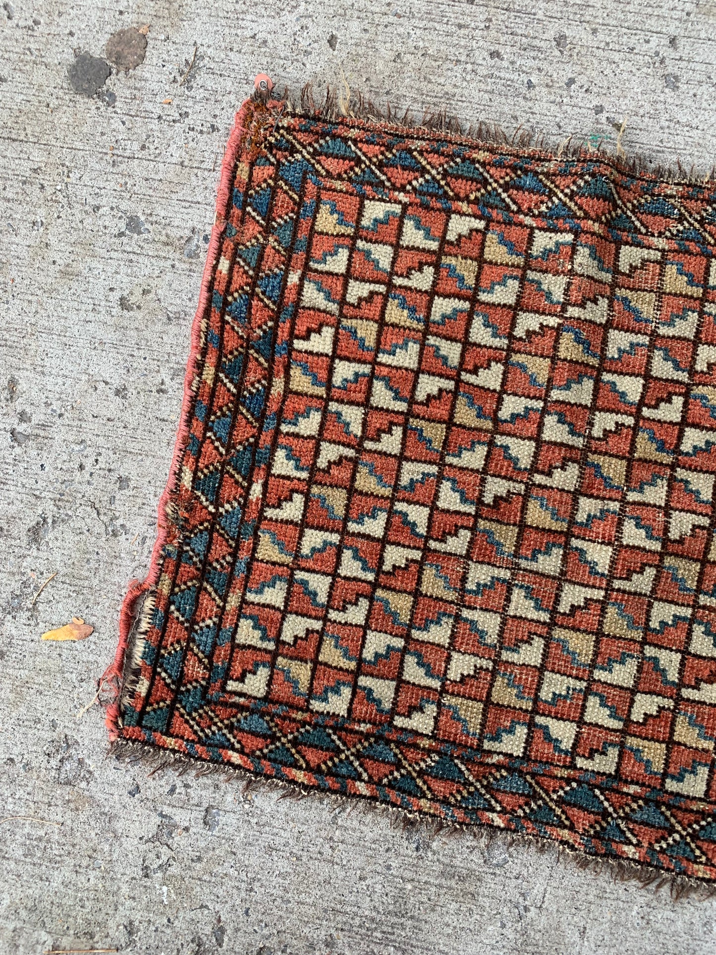 Compact 19th-century Bashir bagface rug with natural dyes.