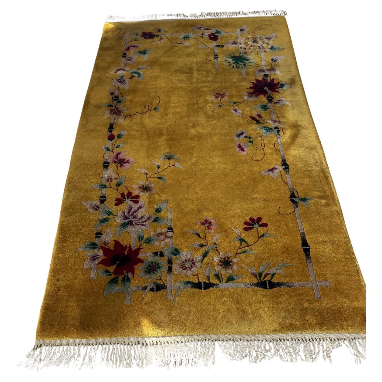 Handmade antique Art Deco Chinese rug from the 1920s – full view
