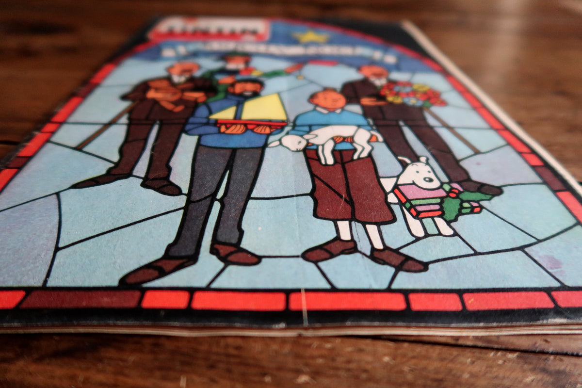 Seasonal Joyeux Noël pages with space-themed humour and a Vandersteen strip