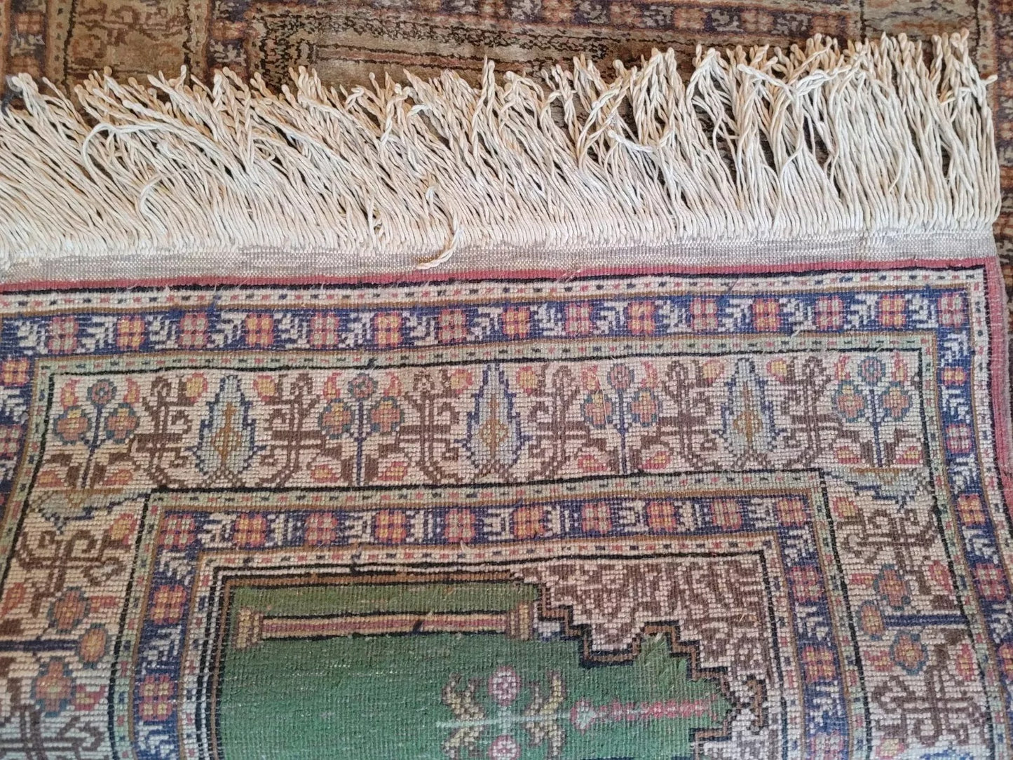 Close-up of intricate Kayseri weaving pattern