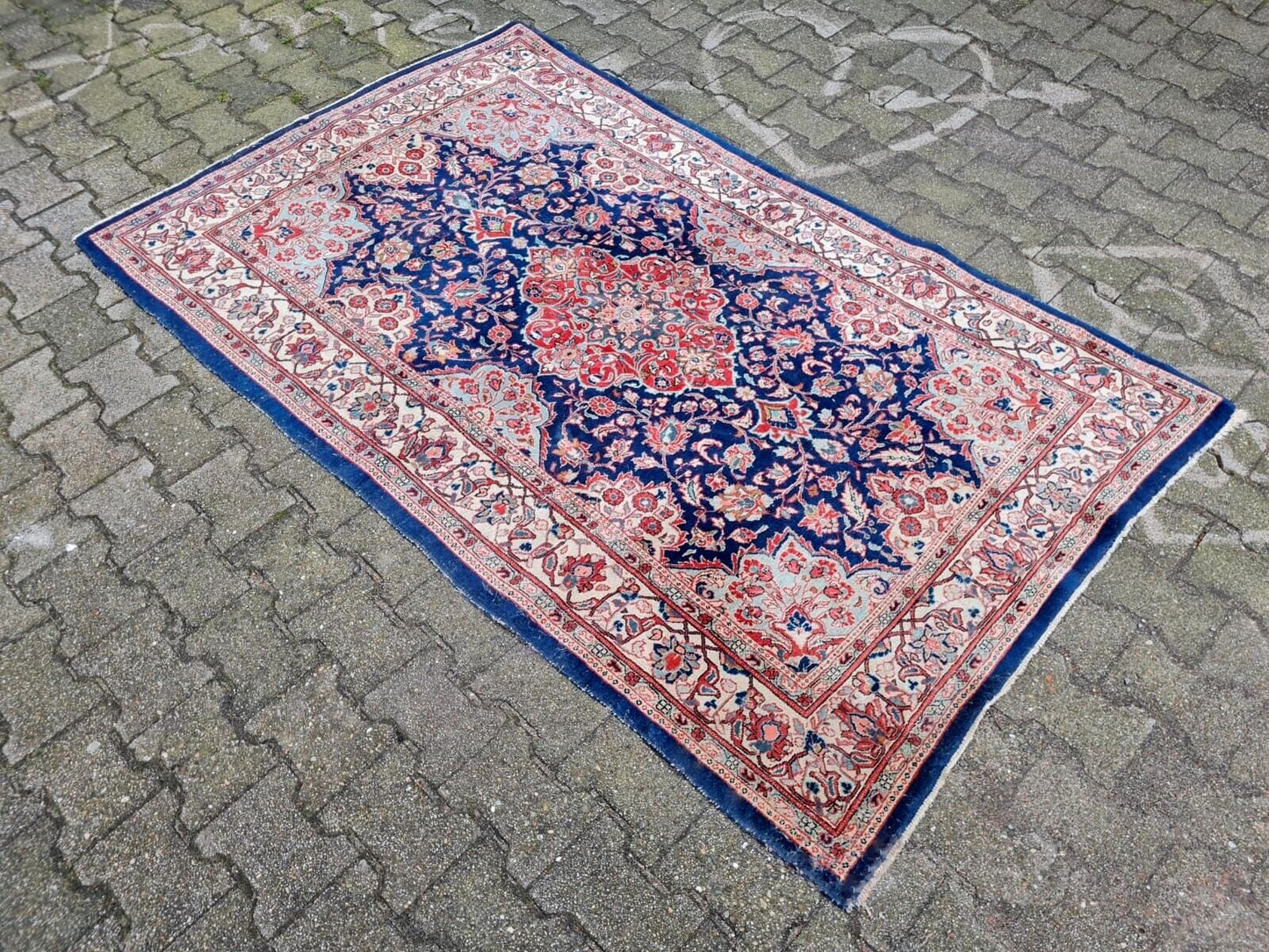Full view of handmade Kashan rug 4.3 x 6.9 ft