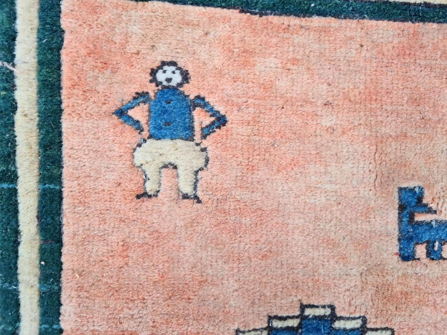 Thick wool pile and abstract Gabbeh motifs