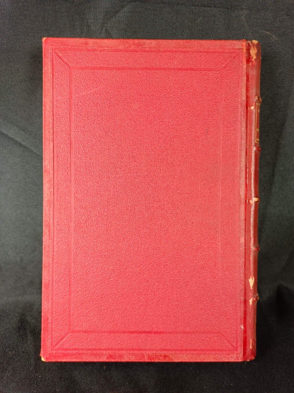 Old historical book on war and military struggles