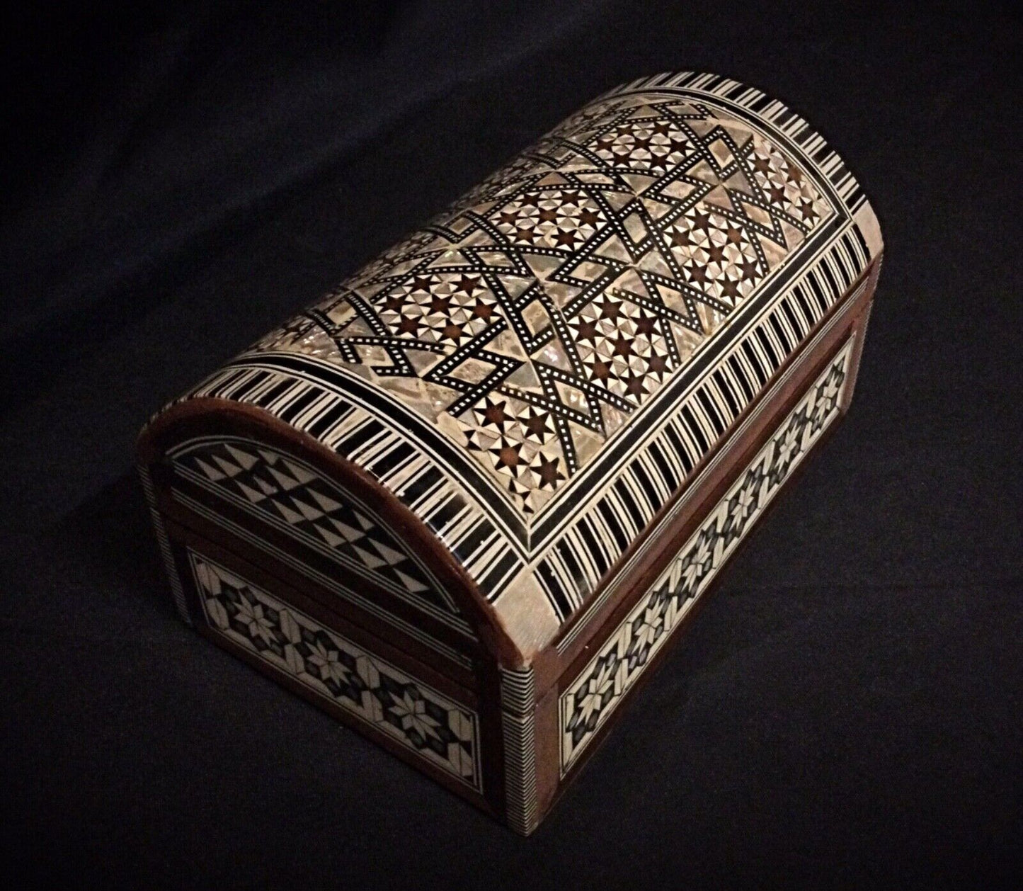 Top view of the 20th-century Syrian jewelry box, showing detailed marquetry.