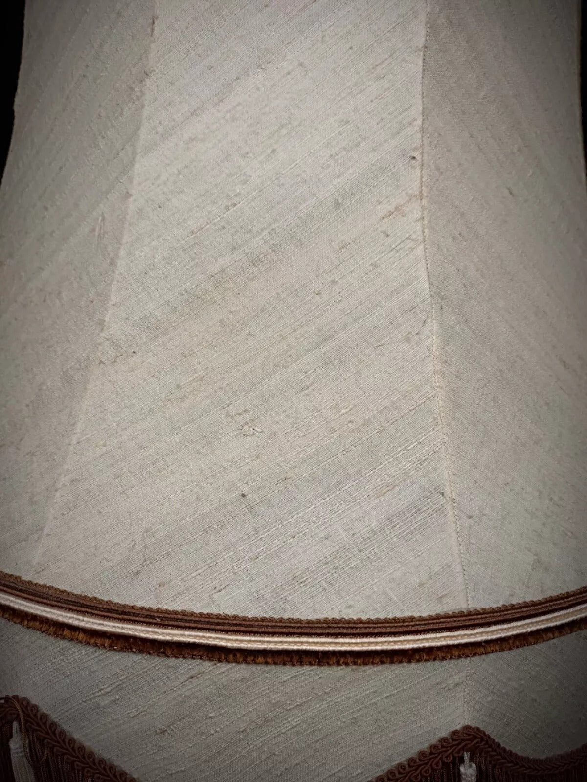 Side view highlighting shape and color contrast