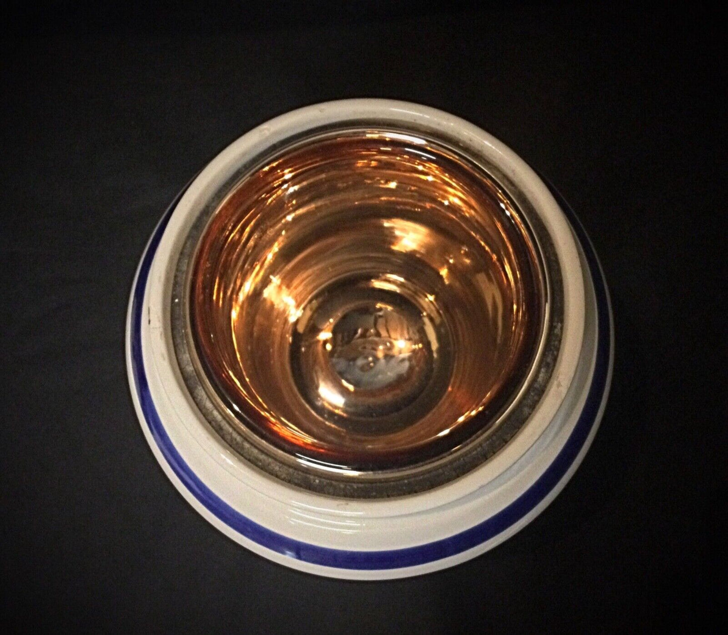 Top view of the blue floral faience urn