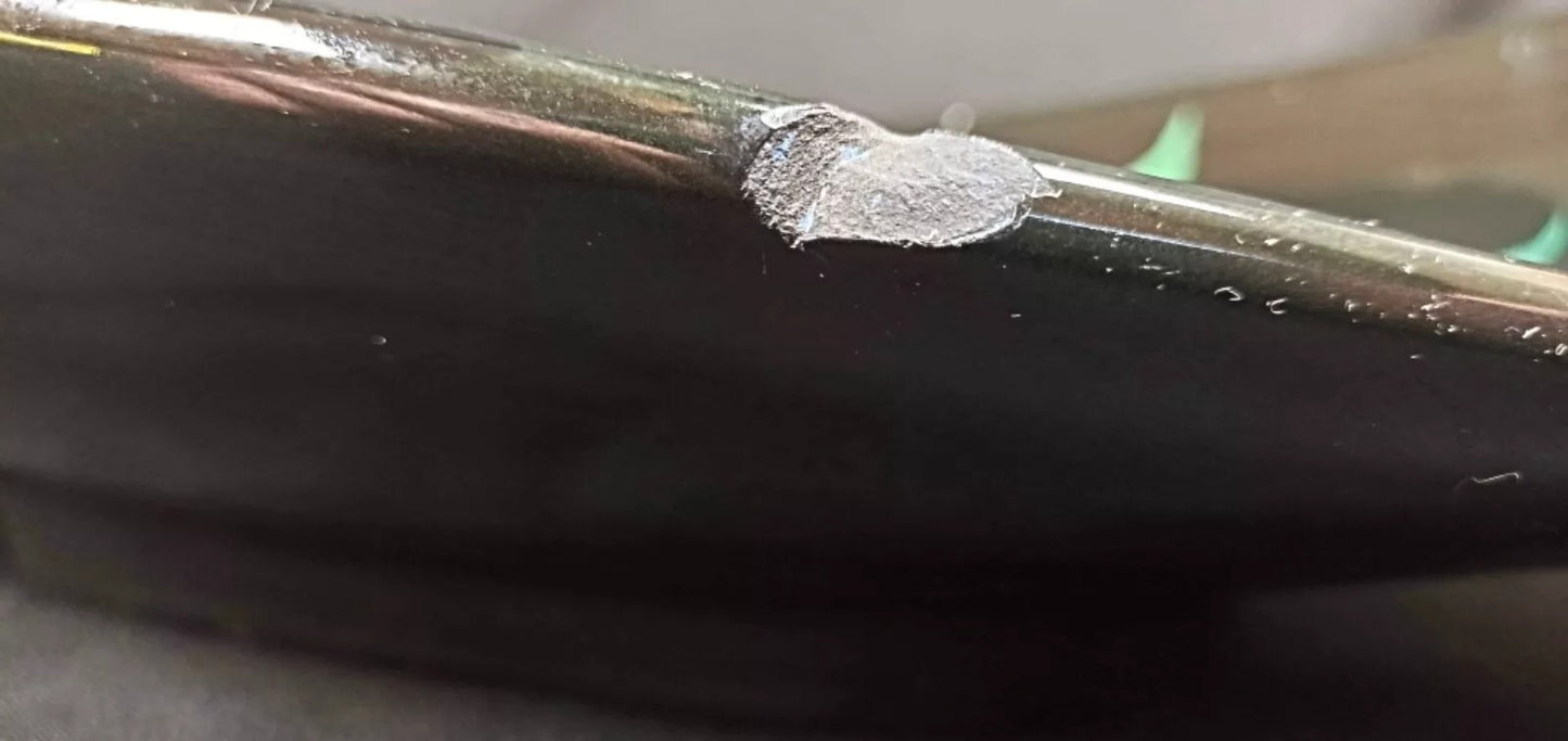 Detailed view of enamel colors and painting technique