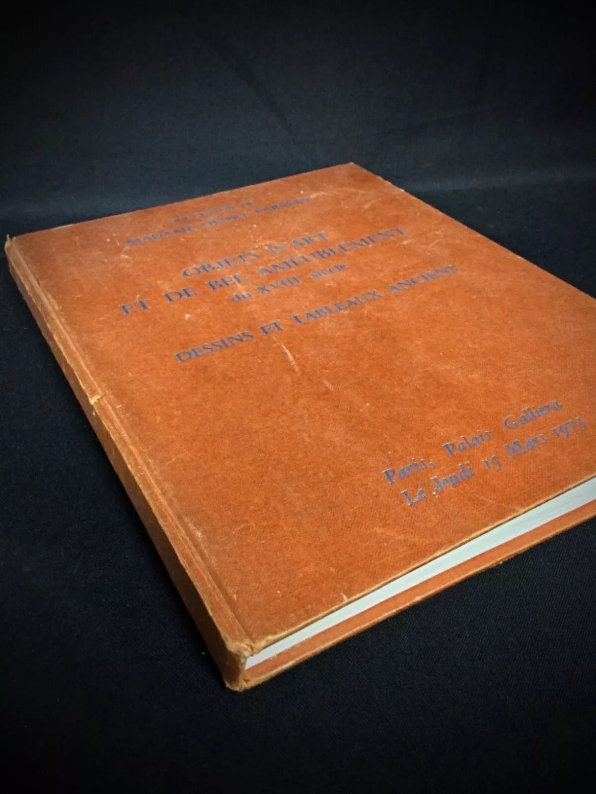 Size comparison showing 24.5 cm height