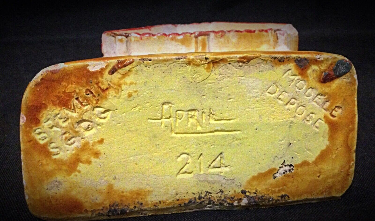 Close-up of the "Bremail" inscription on the vintage model