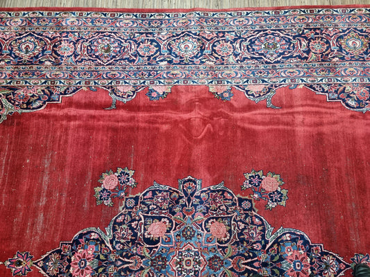 Close-up Detail of Medallion Motif on Antique Persian Kashan Rug - 1920s