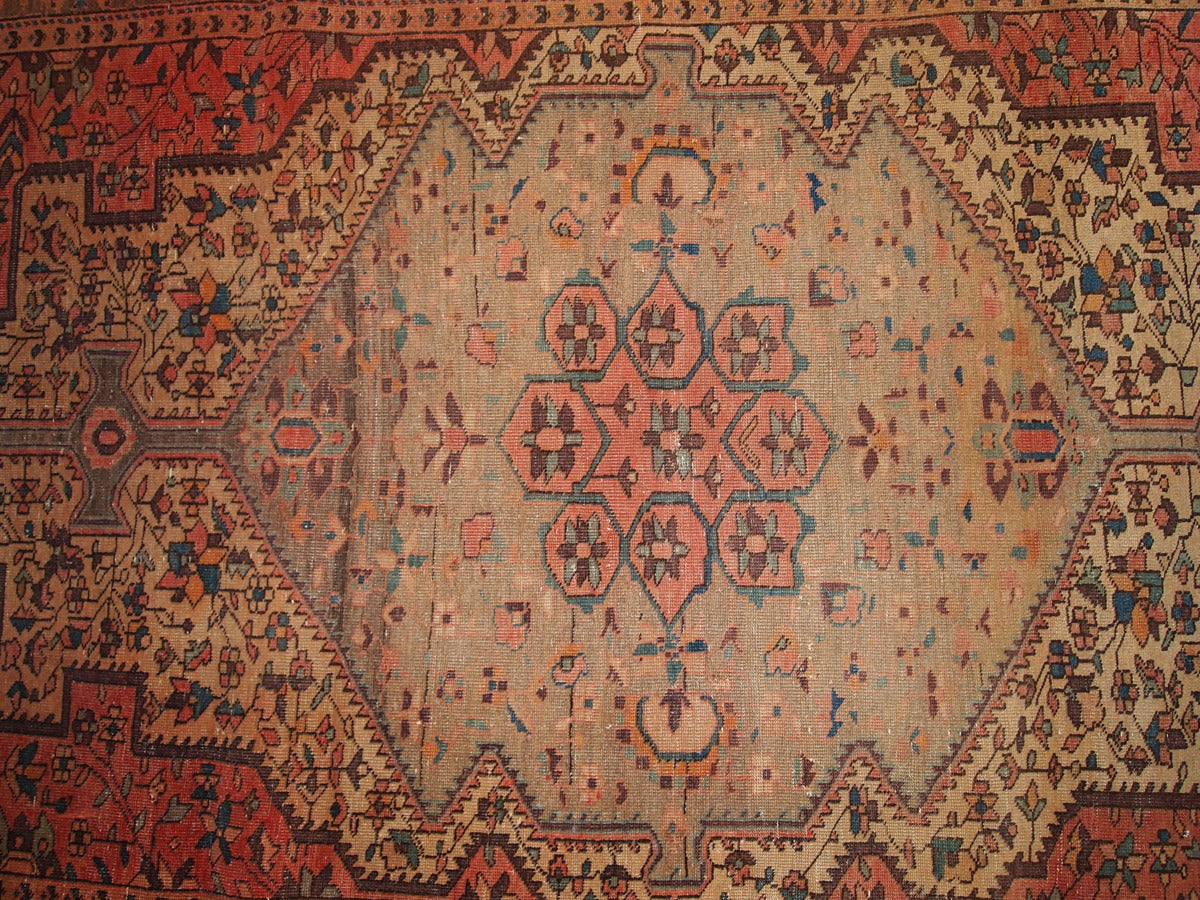 Handmade antique Persian Farahan rug 4.3' x 6.7' (131cm x 204cm) 1910s - 1B153 - One Royal Art