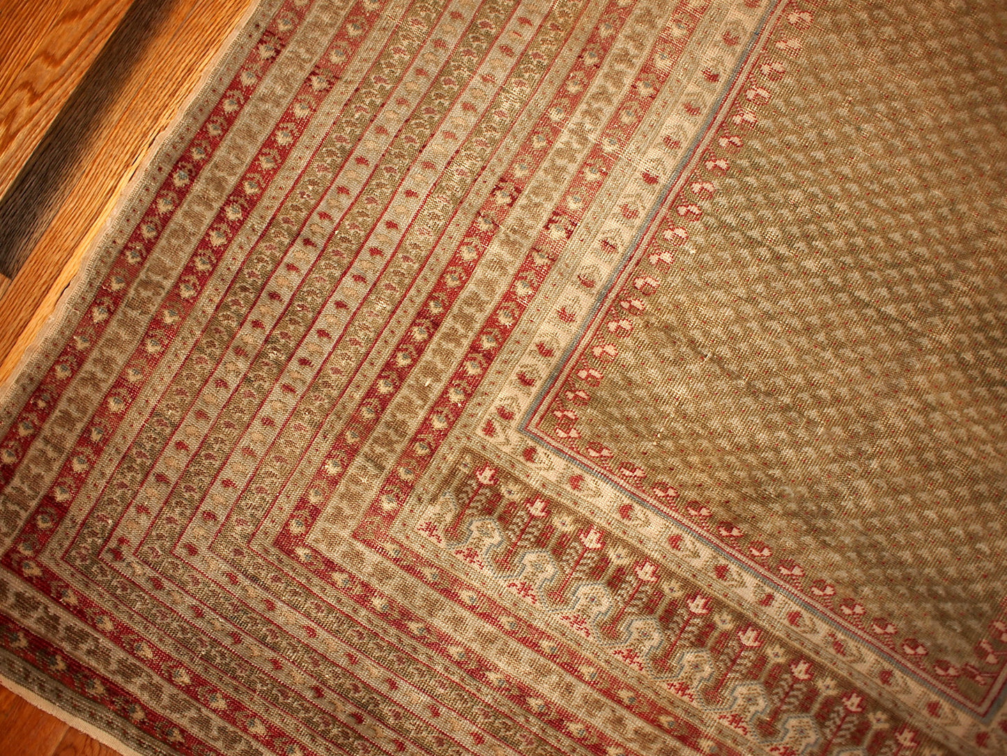 Handmade antique Turkish Ghurdes prayer rug 1870s