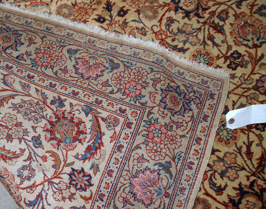 Handmade antique Persian Kashan rug, 1910s