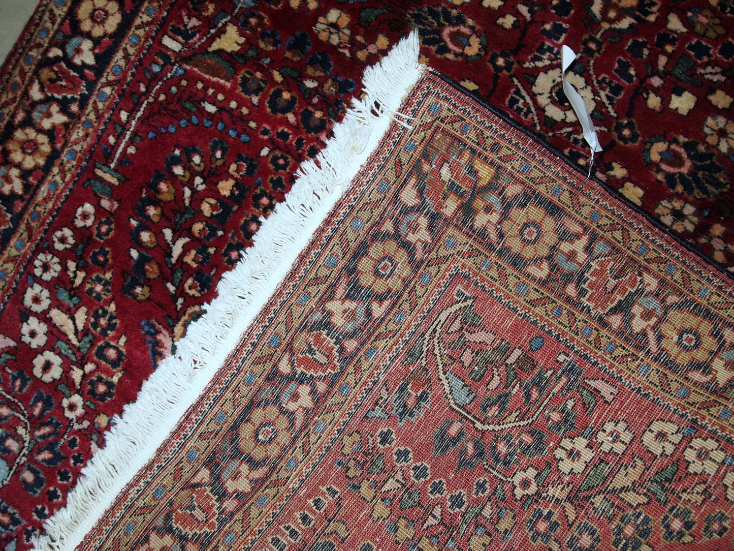 Handmade antique Persian Sarouk rug, 1920s