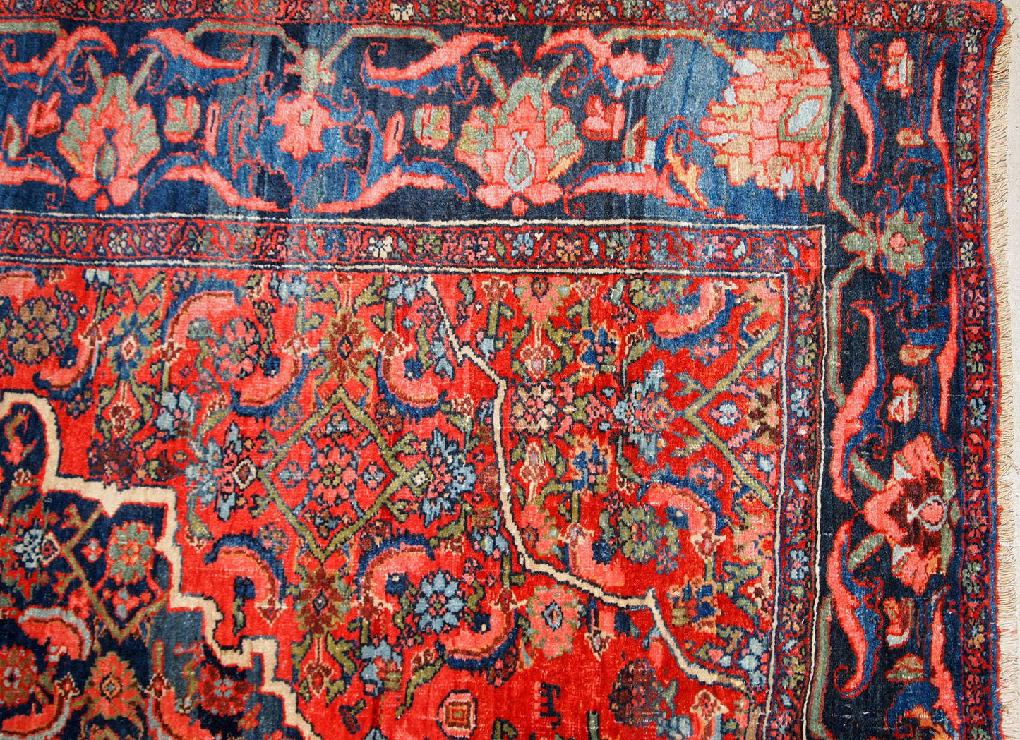 Handmade antique Persian Bidjar rug, 1920s