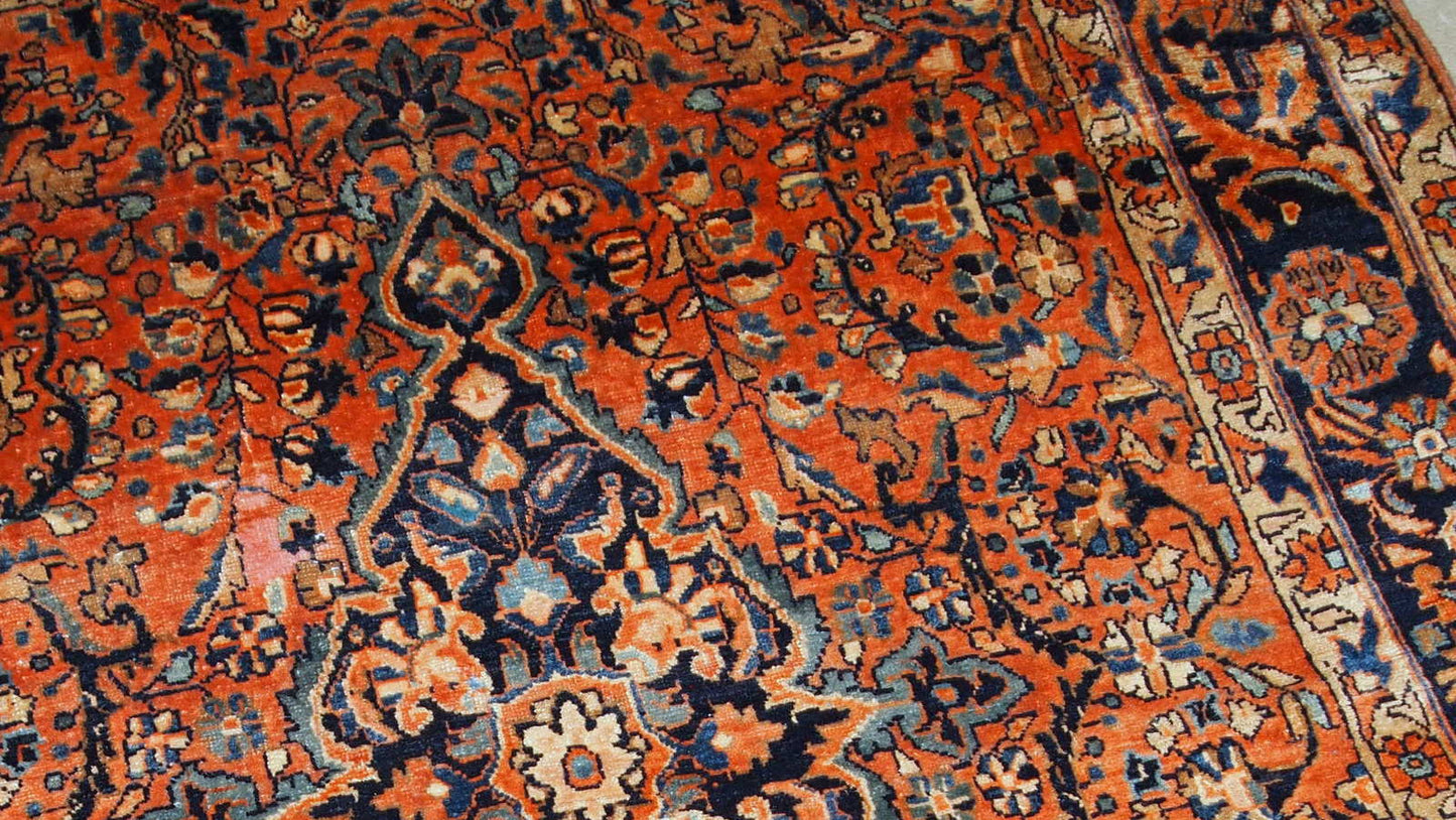 Handmade antique Persian Sarouk rug, 1920s