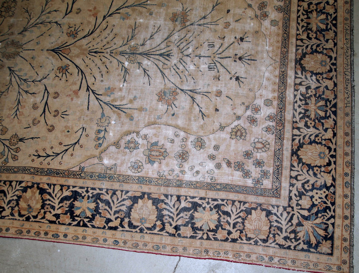 Handmade antique Indo-Moktasham prayer rug in original condition, the rug has low pile. It has been made in the end of 19th century in beige wool.