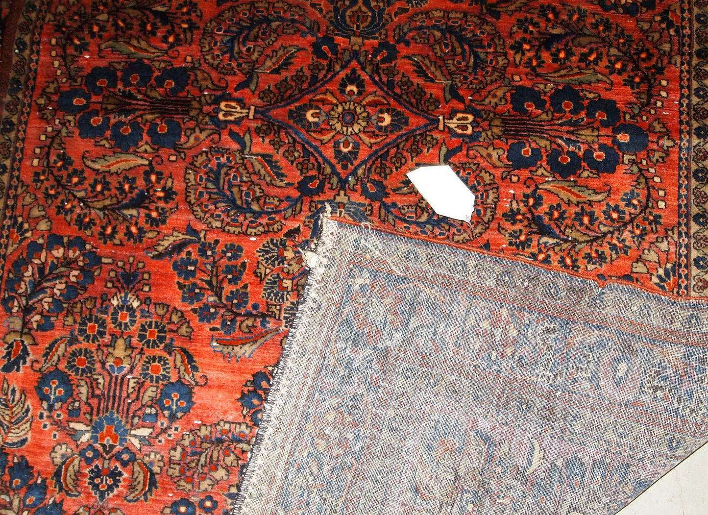 Handmade antique Persian Sarouk rug, 1920s