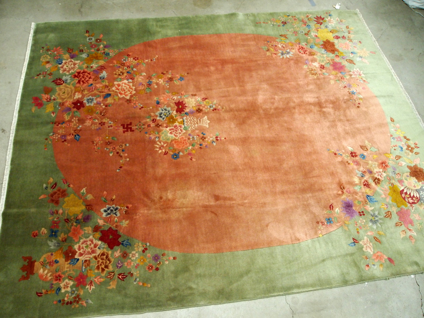Handmade antique Art Deco Chinese rug 1920s