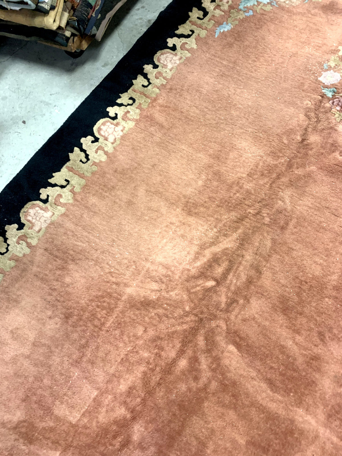 Handmade antique Art Deco Chinese rug 1920s