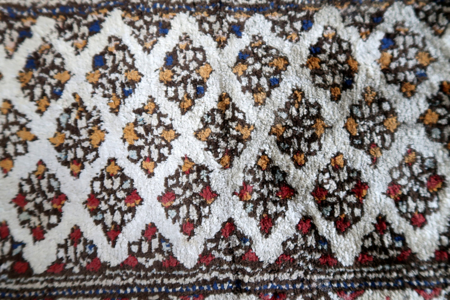 Vintage Turkish silk mat from Turkey with Sivas design. The rug is from the end of 20th century in original good condition.