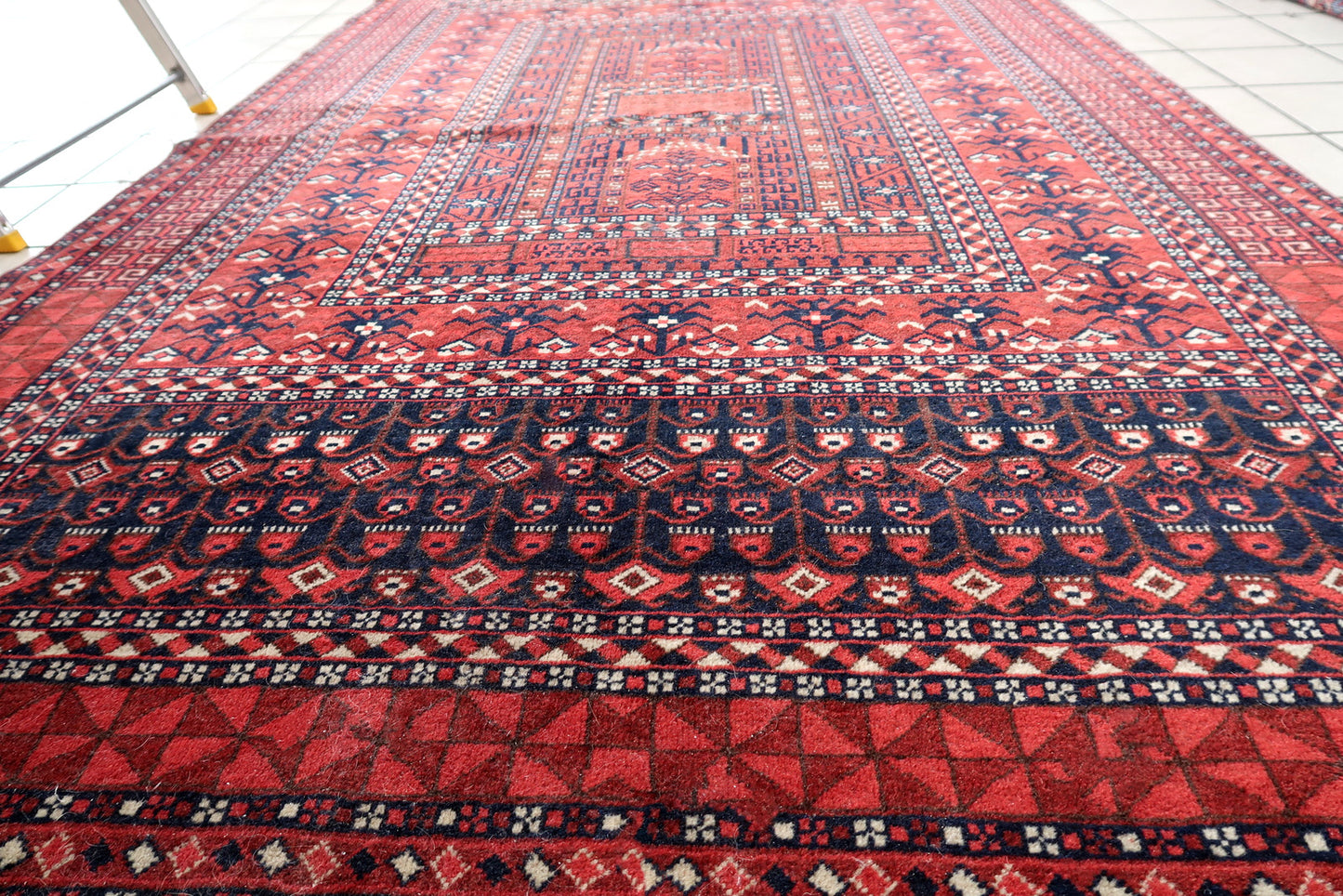 Tapis Hachli turkmène vintage fait main 142 x 221 cm (4'6" x 7'2") années 1960 - 1C1055