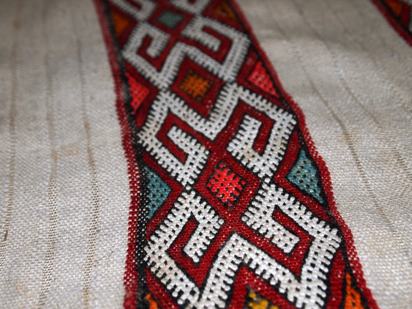 Handmade vintage Moroccan kilim 5.2' x 8.5' (159cm x 261cm) 1950s - 1C214
