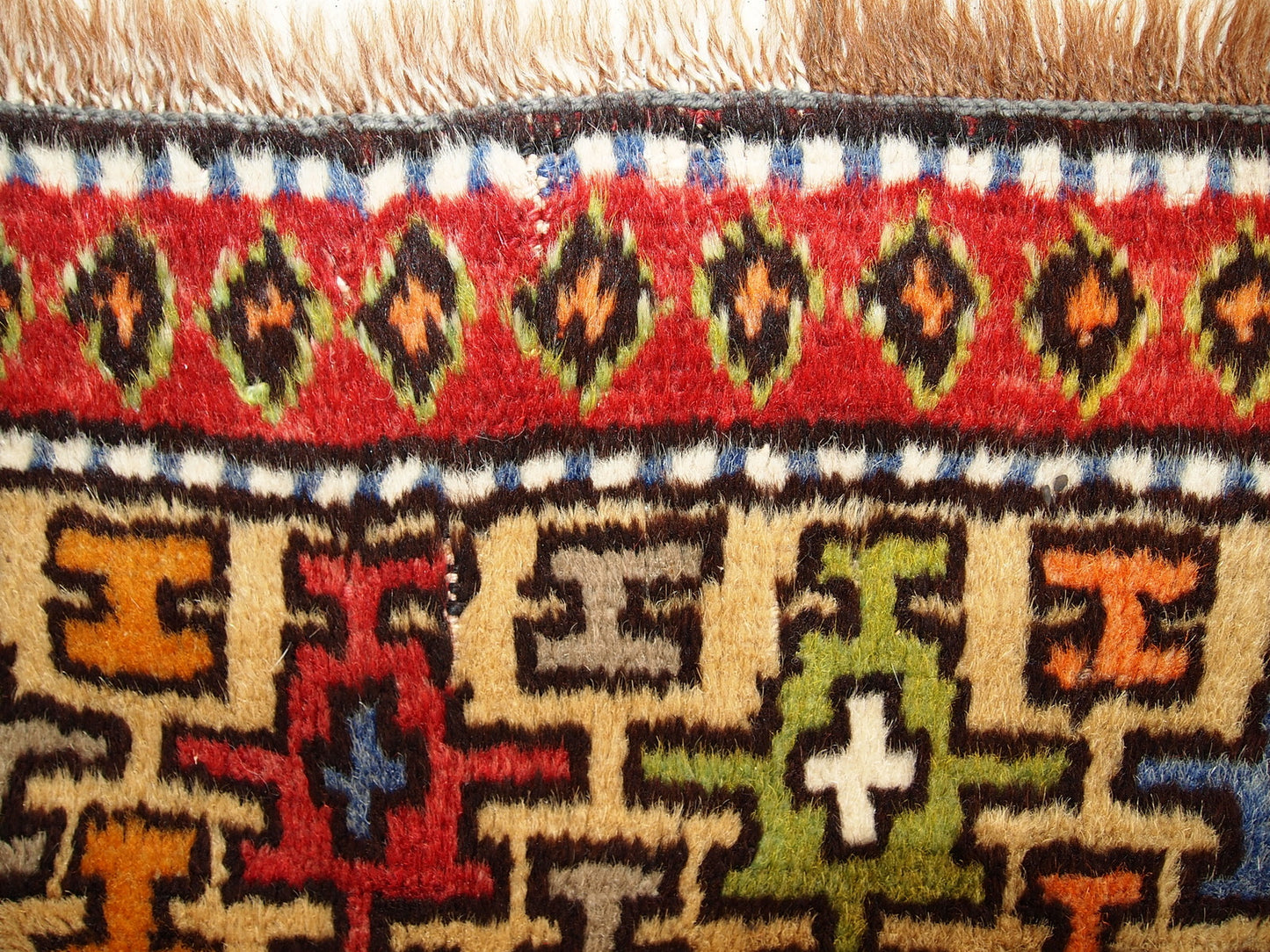 Hand made antique Turkish Anatolian rug 3.5' x 6.8' (107cm x 207cm) 1920s - 1C282