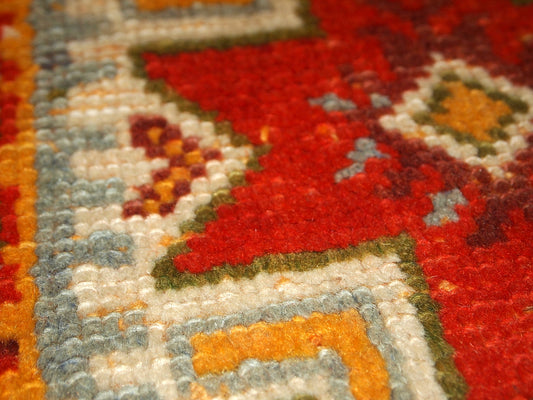 Handmade antique Moroccan Berber rug 3.2' x 5.5' (99cm x 168cm) 1900 - 1C292 - One Royal Art