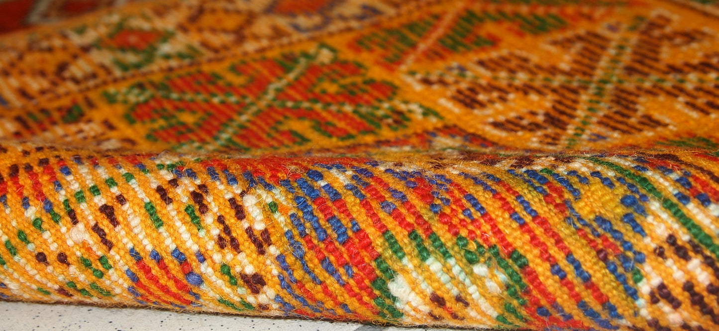 Handmade antique Moroccan Berber rug 3.2' x 5.5' (99cm x 168cm) 1900 - 1C292 - One Royal Art