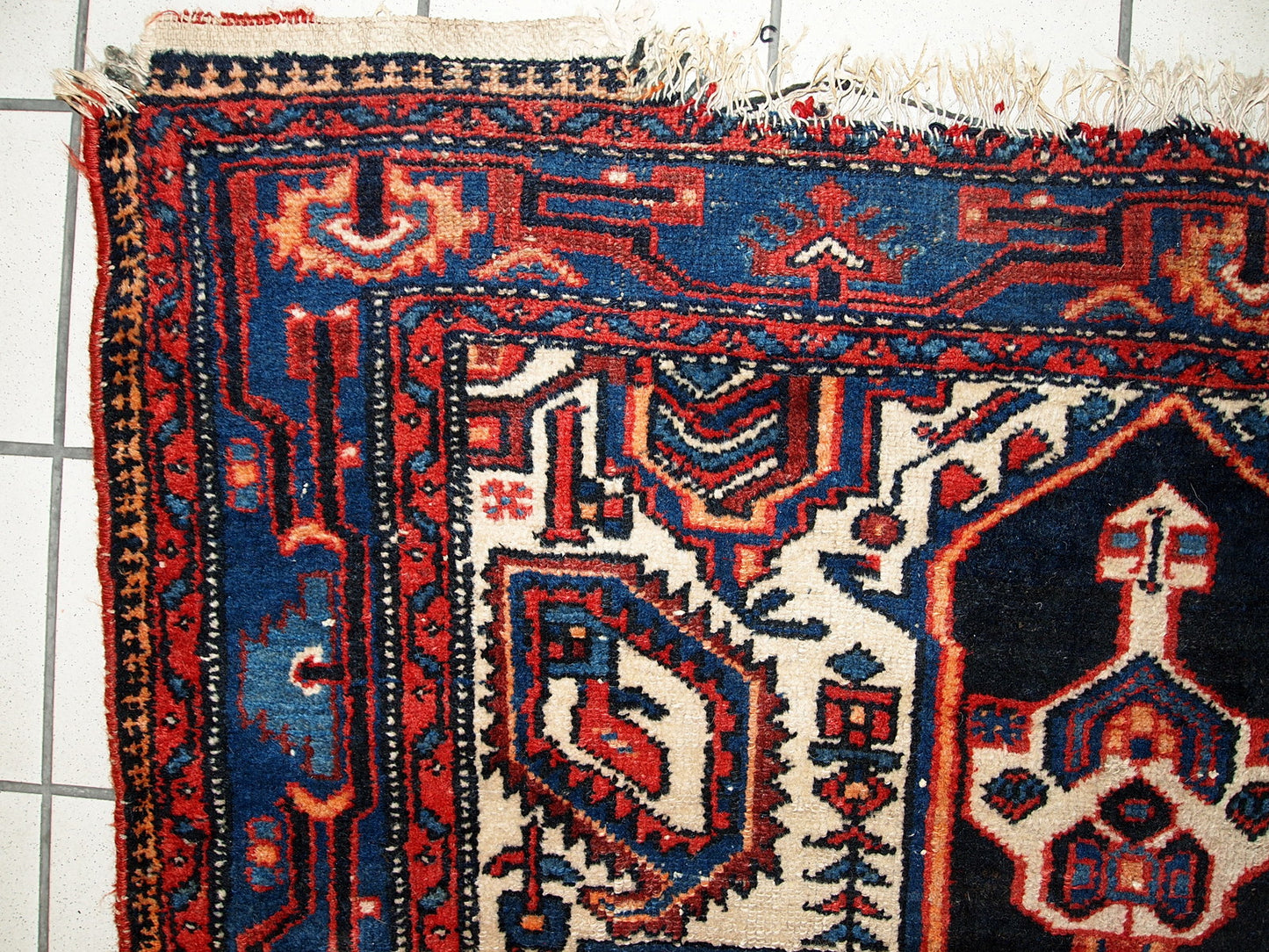 Handmade antique Persian Hamadan rug 3.9' x 5.9' (120cm x 180cm) 1920s - 1C321 - One Royal Art