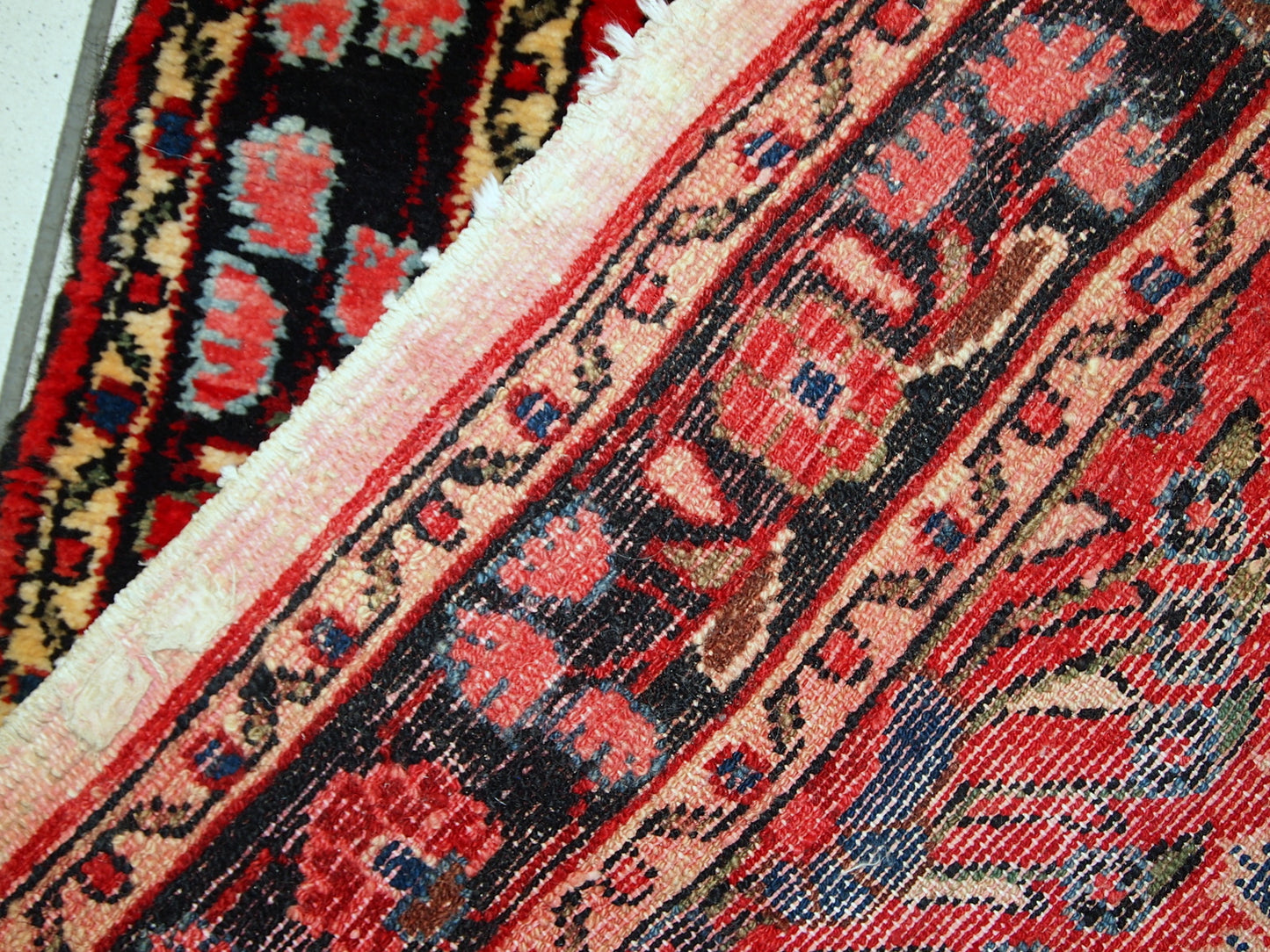 Handmade antique Persian Lilihan runner, 1910s