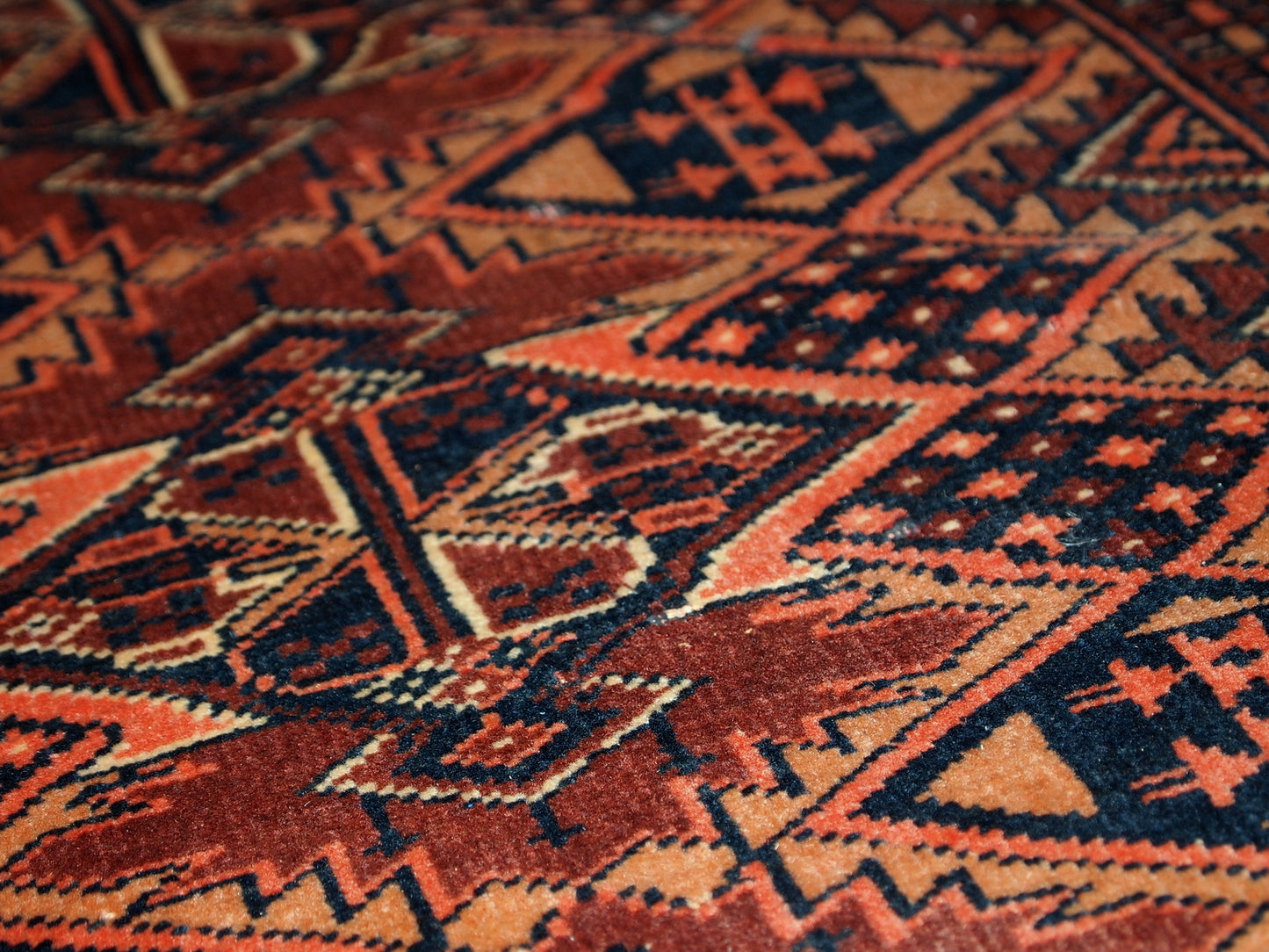 Handmade vintage prayer Turkmen Hachli rug, 1940s