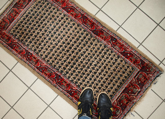 Handmade vintage Indian Seraband rug 1970s